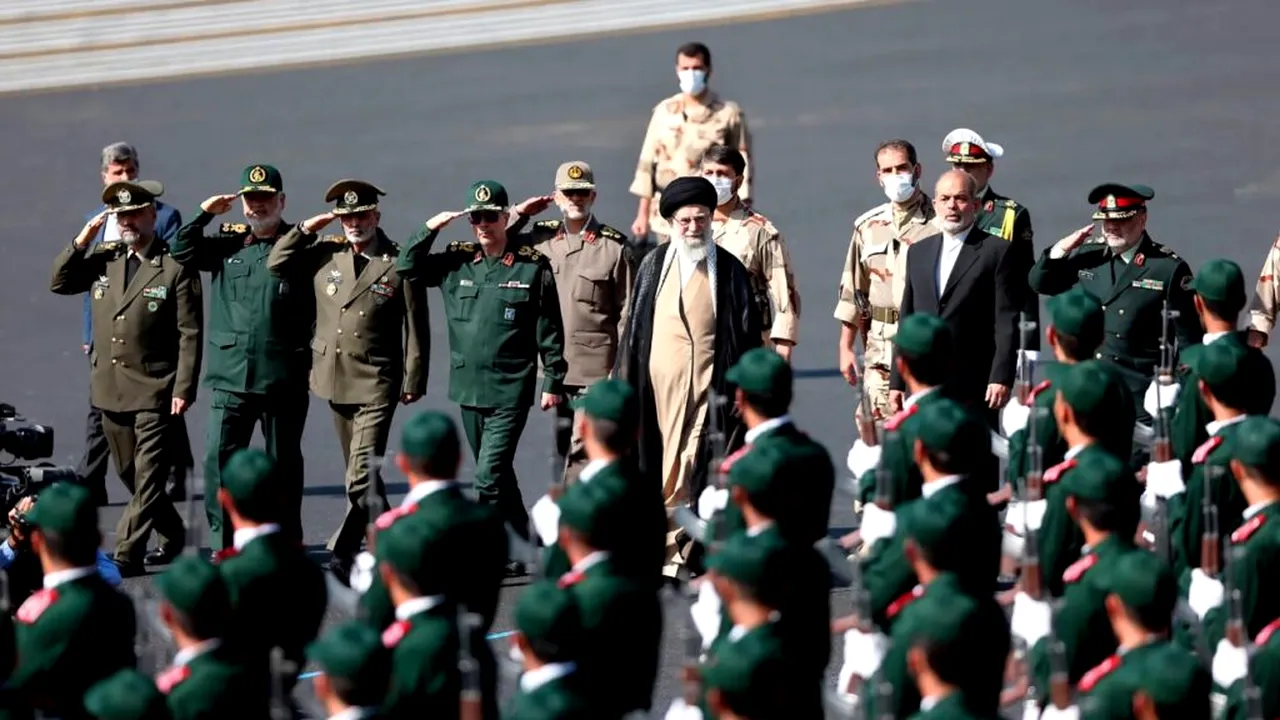 Comandantul Gărzilor Revoluționare din Iran amenință SUA: „Suntem cu degetul pe trăgaci”