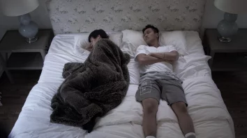 Ce s-a întâmplat în 2016 și de ce nu putem trece peste acel an? Un nou trend explodează pe TikTok, Instagram și Facebook. Internetul e nostalgic