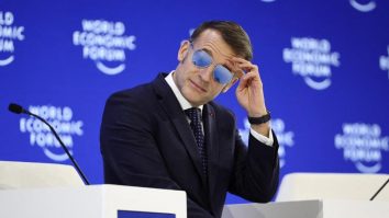 Macron atacă dur „politicile imperialiste” ale lui Trump, în discursul de la Davos: „Scopul SUA e să subordoneze Europa prin tarife și concesii maxime. UE nu ar trebui să evite să folosească Instrumentul Anti-Coerciție”
