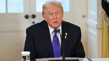 Trump decide viitorul afacerilor SUA în Venezuela. Președintele american i-a reunit la Casa Albă pe directorii marilor companii petroliere americane: „Dacă n-am fi preluat noi Venezuela, ar fi făcut-o Rusia sau China. Acestea sunt rezerve extraordinare”