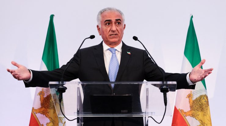 Prințul exilat al Iranului, Reza Pahlavi, îl imploră pe Trump să lanseze atacul „decisiv” asupra regimului de la Teheran. Pahlavi: „Mă voi întoarce în Iran”