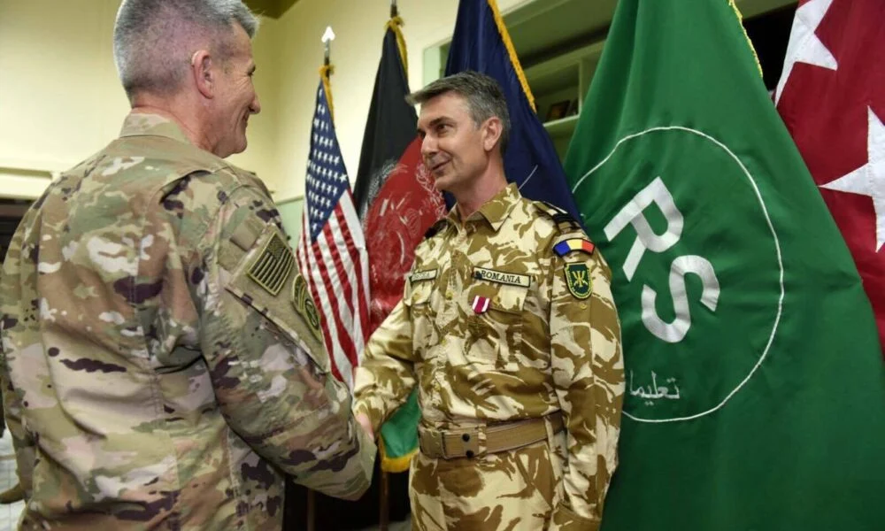 Nicușor Dan îl numește pe Generalul Sorin Cîrstea în funcția de consilier prezidențial pe Apărare și secretar în CSAT. Cine este Cîrstea și în ce misiuni a participat