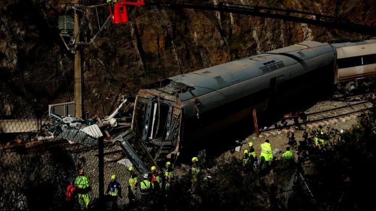 Un nou accident feroviar are loc în Spania. Mecanicul a murit, iar alte 40 au fost rănite, după ce un tren a deraiat lângă Barcelona. Cinci persoane se află în stare gravă
