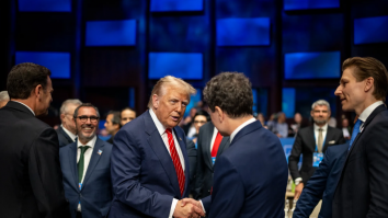 România a fost invitată de Trump în „Consiliul pentru Pace”, însă poziția lui Nicușor Dan rămâne neclară. Andreea Soare, editor Monitorul Apărării și Securității: „Fie ești pro-Trump, fie contra-Trump. România nu poate să mai stea fără să se poziționeze ferm”