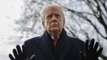 Trump analizează toate opțiunile militare pentru a distruge „rapid” Iranul, după ce regimul iranian a respins negocierile cu SUA privind programul nuclear