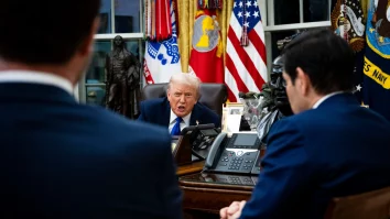 Trump publică o falsă pagină Wikipedia în care se autoproclamă „Președinte interimar al Venezuelei”