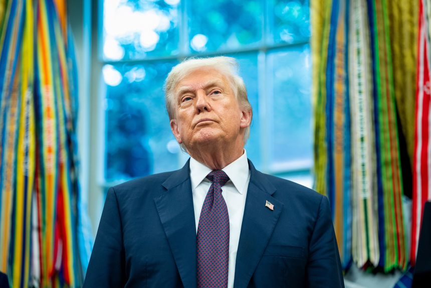 Trump avertizează că Statele Unite ar putea avea de ales între Groenlanda și NATO: „Nu am nevoie de dreptul internațional. Singurul lucru care mă poate opri e propriul meu raționament”