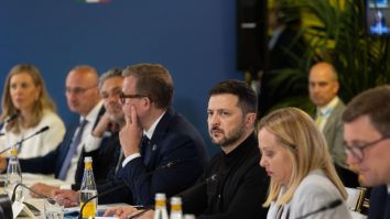 „Coaliția celor dispuși” se întâlnește în Ucraina. Consilierii europeni pentru securitate din 15 state și organizații au ajuns la Kiev, dar România lipsește