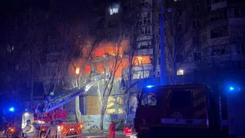 Rusia a lovit o grădiniță, o biserică și peste 120 de apartamente din Ucraina într-un val de peste 160 de drone