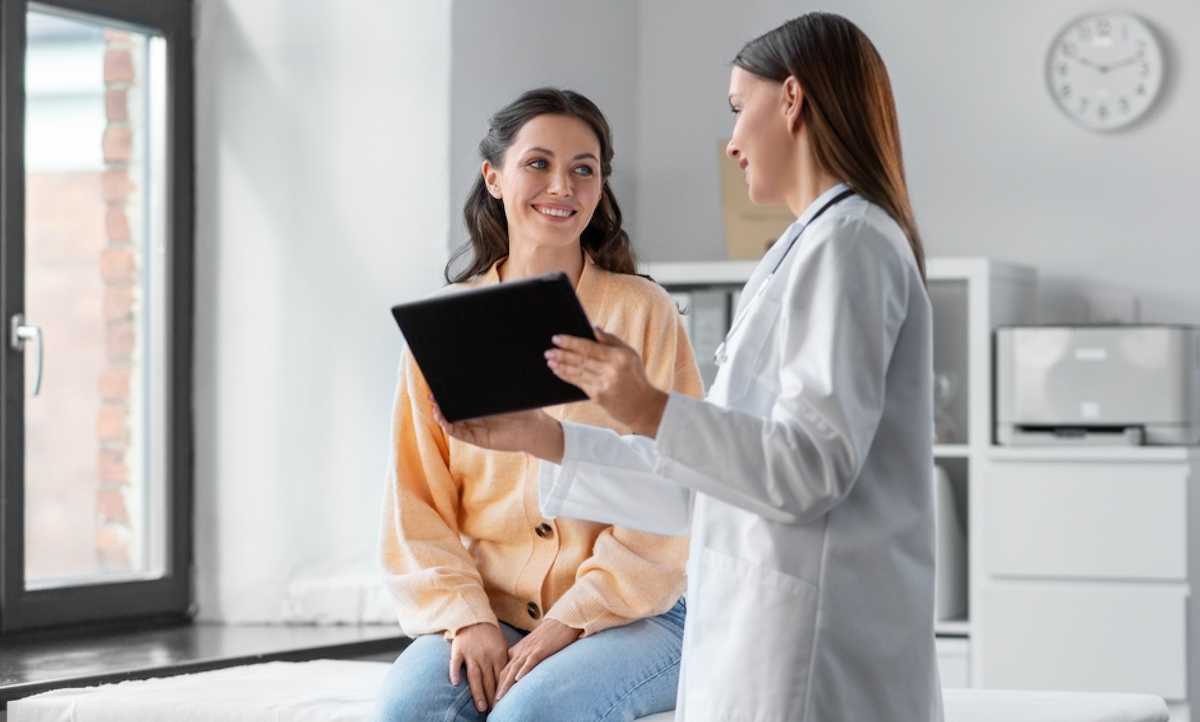 Raport WEF: Deși femeile reprezintă aproape 50% din populația globală, sănătatea acestora atrage doar 6% din investițiile private în domeniul medical