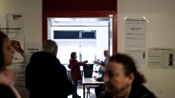 Portugalia își alege Președintele în plină stare de urgență. Țara este devastată de ploi și inundații, iar extrema dreaptă încearcă să transforme criza în avantaj electoral