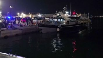 Paza de Coastă din Grecia a scufundat o barcă plină cu migranți lângă insula Chios. Cel puțin 15 persoane și-au pierdut viața în urma coliziunii