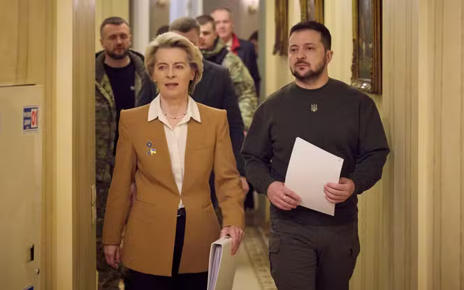 Parlamentul European a aprobat un pachet de împrumut în valoare de 90 de miliarde de euro pentru Ucraina: 60 de miliarde pentru consolidarea Apărării și 30 de miliarde pentru asistență macrofinanciară și sprijin bugetar