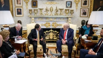 Trump s-a întâlnit la Casa Albă cu Gustavo Petro. Președintele SUA l-a numit anterior pe liderul columbian „un om bolnav”