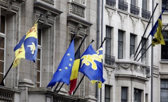 Bruxelles-ul are din nou un guvern regional după 600 de zile de blocaj politic. Haosul financiar al Capitalei Belgiei a ridicat îngrijorări privind datoria de 15 miliarde de euro