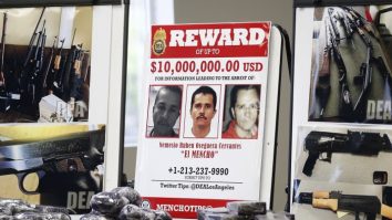 „El Mencho”, cel mai cautăt om din Mexic și liderul temutului cartel de droguri CJNG, a fost ucis de Armata Mexicană într-o operațiune sprijinită de Statele Unite. Au loc lupte violente: Cartelul declară „război” Guvernului, Armata desfășoară tancurile