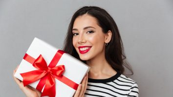 (P) Cadouri de Dragobete: cum alegi fără clișee, dar cu sens