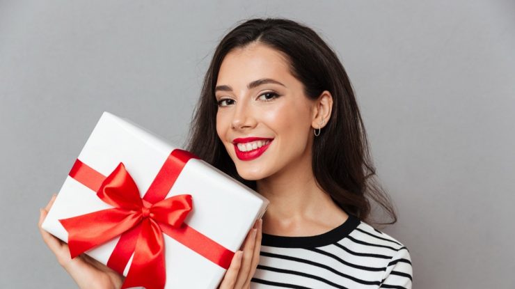 (P) Cadouri de Dragobete: cum alegi fără clișee, dar cu sens