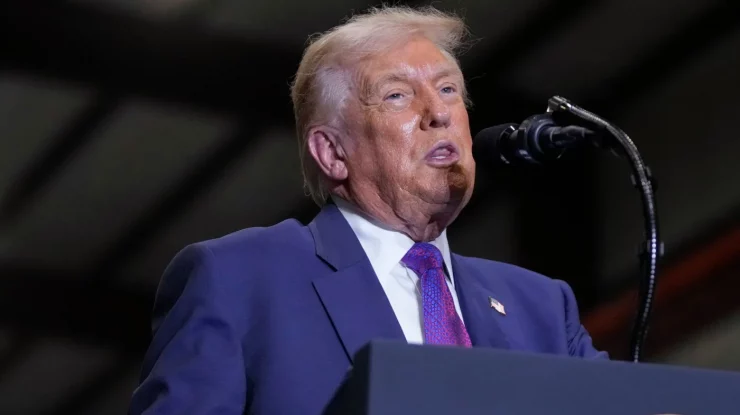 Donald Trump anunță o nouă taxă globală de 10% „pe lângă tarifele normale”, în ciuda deciziei Curții Supreme