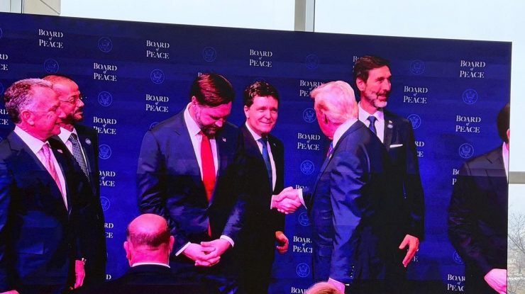 Moment jenant: Trump l-a numit pe Nicușor Dan „Prim-ministrul României”, la prima reuniune a Consiliului pentru Pace de la Washington