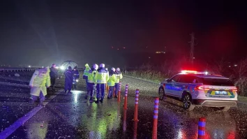 Un avion F-16 s-a prăbușit în Turcia. Pilotul a murit după o explozie violentă pe autostrada Istanbul-Izmir