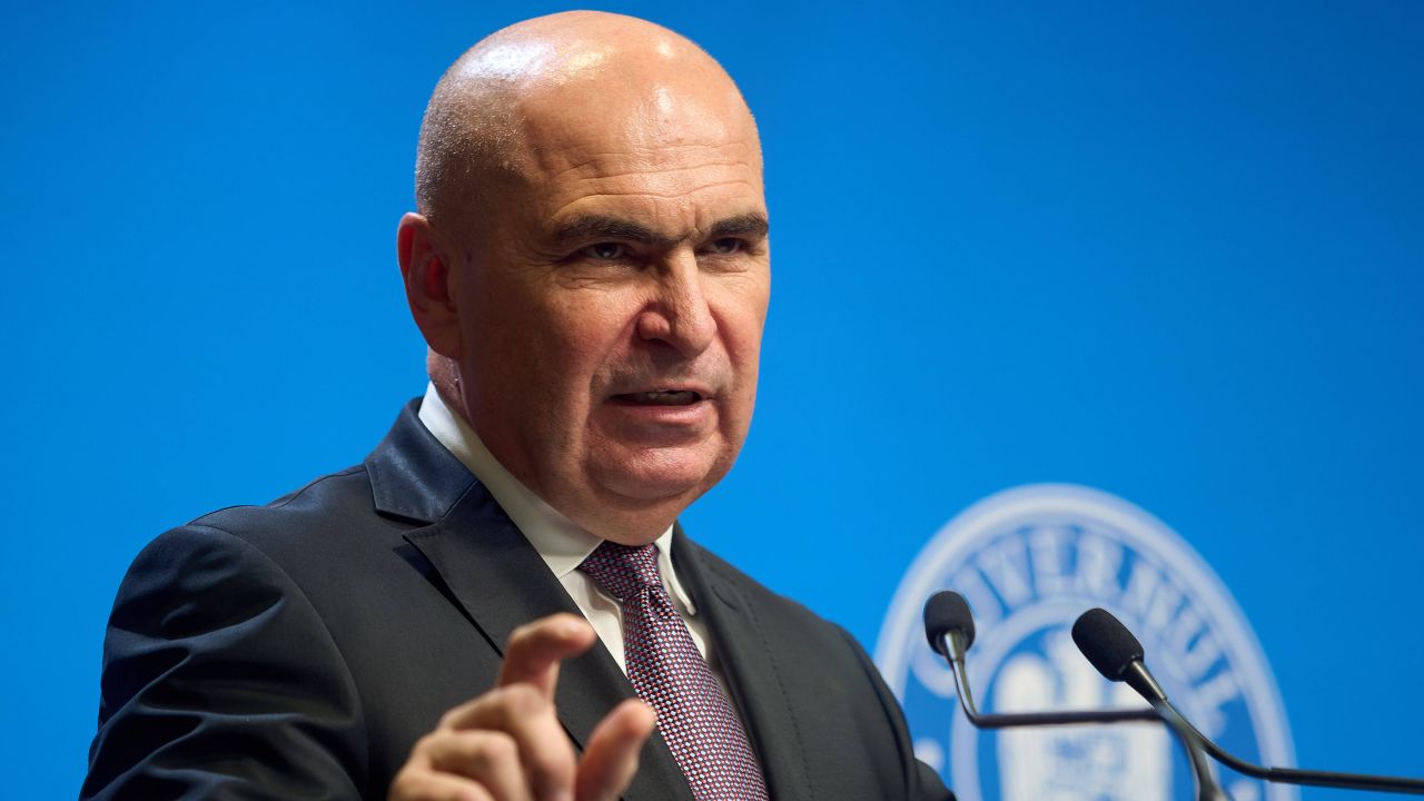 Premierul Ilie Bolojan le mulțumește diplomaților pentru sprijinul acordat românilor, după atacul SUA-Israel în Iran: „Angajații ambasadelor noastre din Orientul Mijlociu sunt la posturi”