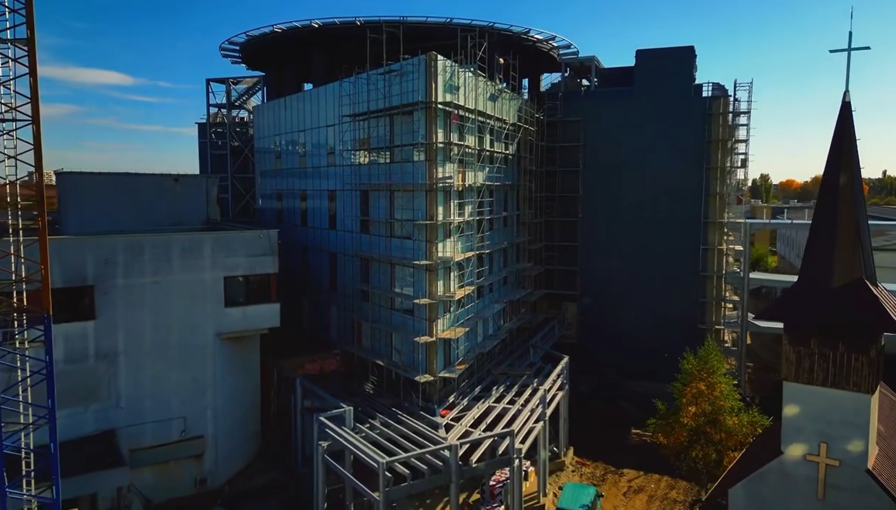 Construcția primului Centru de Mari Arși din România de după Revoluție a fost finalizată. Ministrul Sănătății, Alexandru Rogobete: „Ani la rând s-a vorbit despre el, s-au făcut promisiuni și prezentări, fără ca lucrurile să se miște cu adevărat”