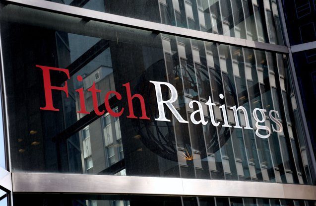 Agenţia Fitch decide să păstreze România pe ultima treaptă a ţărilor recomandate pentru investiţii. România îşi reconfirmă ratingul BBB-, însă cu perspectivă negativă