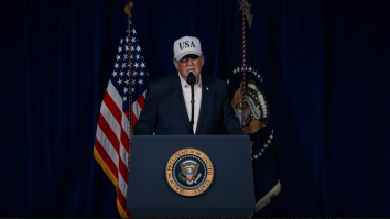 Trump anunță că Statele Unite și Israelul au lansat o operațiune militară masivă în Iran, după ce Regimul a refuzat condițiile SUA pentru un acord nuclear: „Acest Regim va învăța în curând că nimeni nu ar trebui să provoace forța Statelor Unite. Ne vom asigura că Iranul nu obține o armă nucleară”