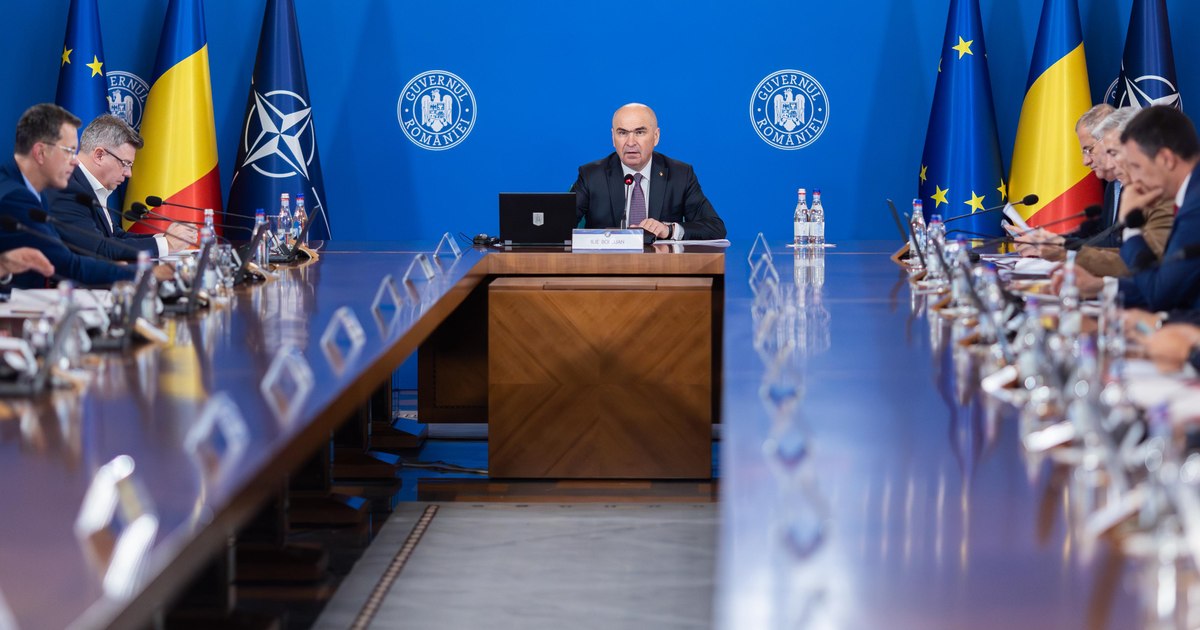 INS: Deficitul comercial al României s-a redus în 2025. Ce arată datele