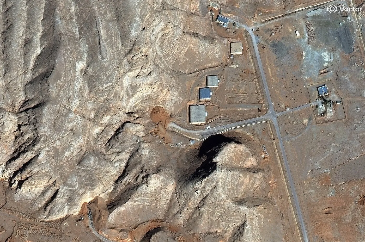 ONU cere acces la uraniul îngropat din Iran. Statele Unite și Iranul negociază un acord nuclear la Geneva