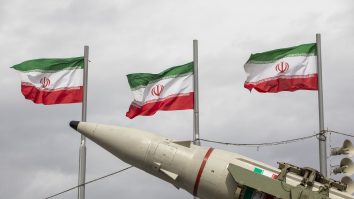 Iranul își reafirmă „dreptul de a îmbogăți uraniu”, în ciuda avertismentelor lui Trump de a „ajunge la un acord nuclear cu SUA”. Surse americane: Trump e pregătit să atace chiar din acest weekend