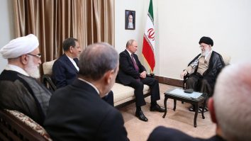 FT: Iran și Rusia au semnat un acord militar secret de 500 de milioane de euro, care include 500 de lansatoare „Verba” și 2.500 de rachete „9M336”. Sistemele au fost cerute de Iran după războiul de 12 zile cu SUA și Israel din 2025