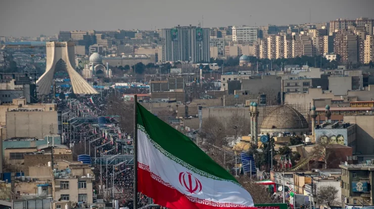 Iranul anunță că răspunsul său la atacul SUA-Israel va fi „zdrobitor”. Gărzile Revoluționare Iraniene atacă simultan mai multe baze americane din Orientul Mijlociu