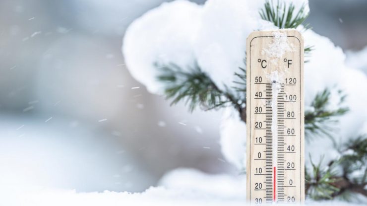 ANM: Un nou val de ger și ninsoare lovește Bucureștiul, cu temperaturi negative și rafale de vânt de până la 50 km/h