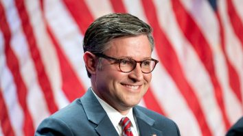 Președintele Camerei Reprezentanților, Mike Johnson, a declarat că republicanii au voturile necesare pentru a încheia blocajul parțial al Guvernului federal