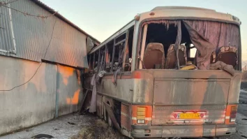 O dronă rusească a lovit un autobuz cu mineri în regiunea Dnipropetrovsk. 12 persoane au murit, iar 16 au fost rănite