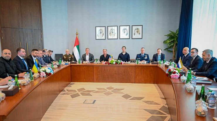 Statele Unite, Ucraina și Rusia au ajuns la un acord privind schimbul a 314 prizonieri de război după discuțiile trilaterale din Abu Dhabi. Este primul schimb de prizonieri în 5 luni