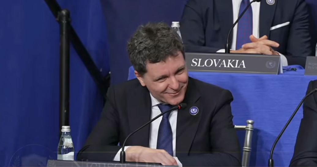 Nicușor Dan a luat cuvântul la prima reuniune a Consiliului pentru Pace condus de Trump: „România poate să ajute Gaza”