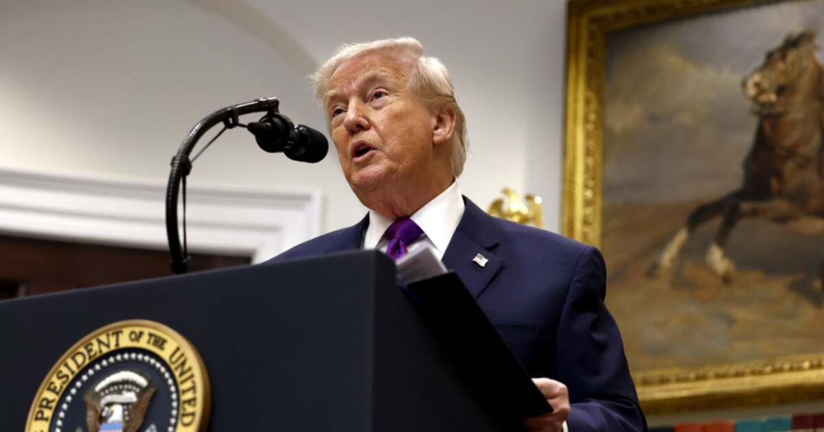 Trump dă din nou vina pe Ucraina pentru stagnarea negocierilor: „Rusia vrea să ajungă la un acord de pace. Zelenski trebuie să se miște”