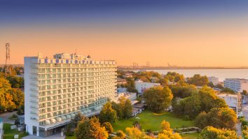Paștele devine prilej de minivacanță. Ana Hotels propune experiențe la mare și la munte pentru sezonul de sărbători