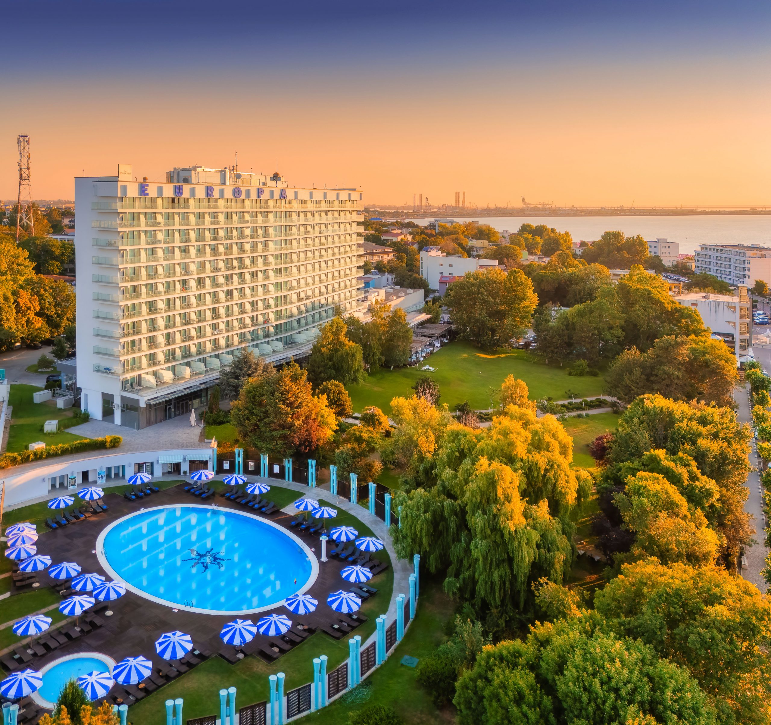 Paștele devine prilej de minivacanță. Ana Hotels propune experiențe la mare și la munte pentru sezonul de sărbători