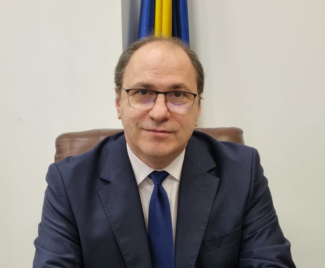 Președintele Nicușor Dan a semnat decretul de numire a lui Mihai Dimian în funcția de Ministru al Educației. Ceremonia de depunere a jurământului are loc astăzi