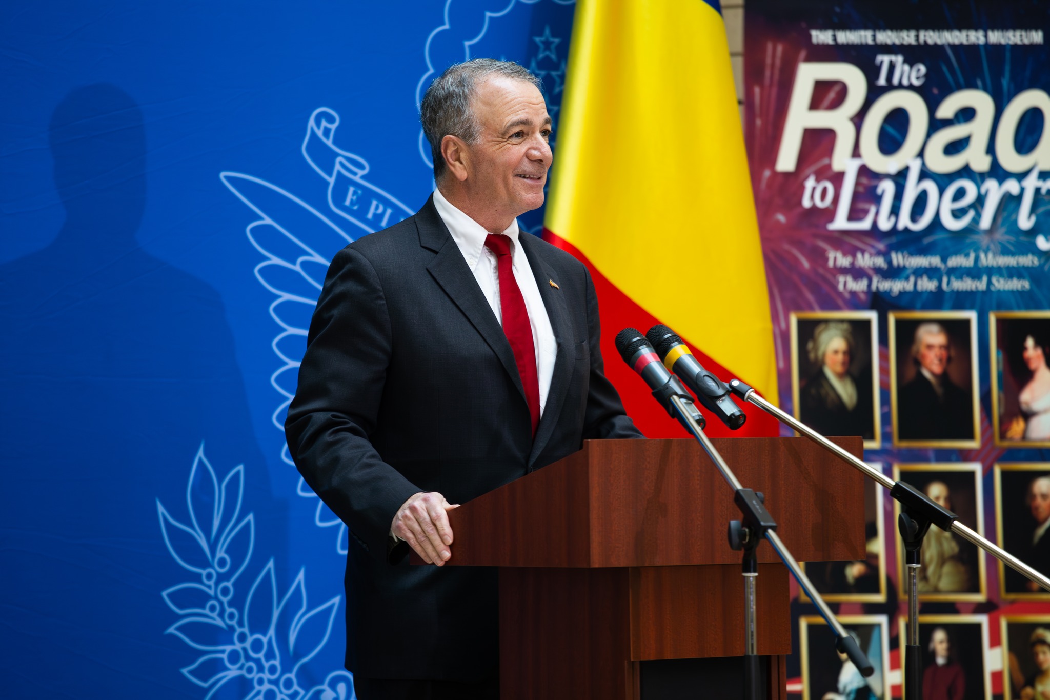Ambasadorul SUA la București: „România este binevenită să aplice din nou pentru programul Visa Waiver. Parteneriatul dintre Statele Unite ale Americii și România nu a fost niciodată mai puternic și mai important”