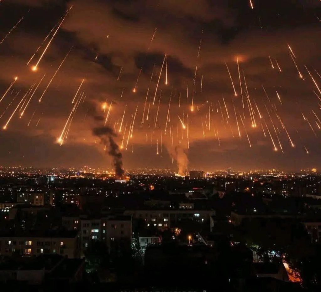 VIDEO. Iranul a transformat Inteligența Artificială în „armă de război” pentru manipularea maselor. Sute de videoclipuri și imagini false privind conflictul din Iran au inundat rețelele sociale