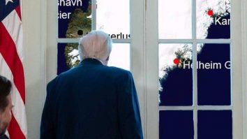 SUA vor să înarmeze Groenlanda. Au în plan dislocarea de sisteme spaţiale, trimiterea de aeronave de vânătoare şi de realimentare şi construirea de noi porturi