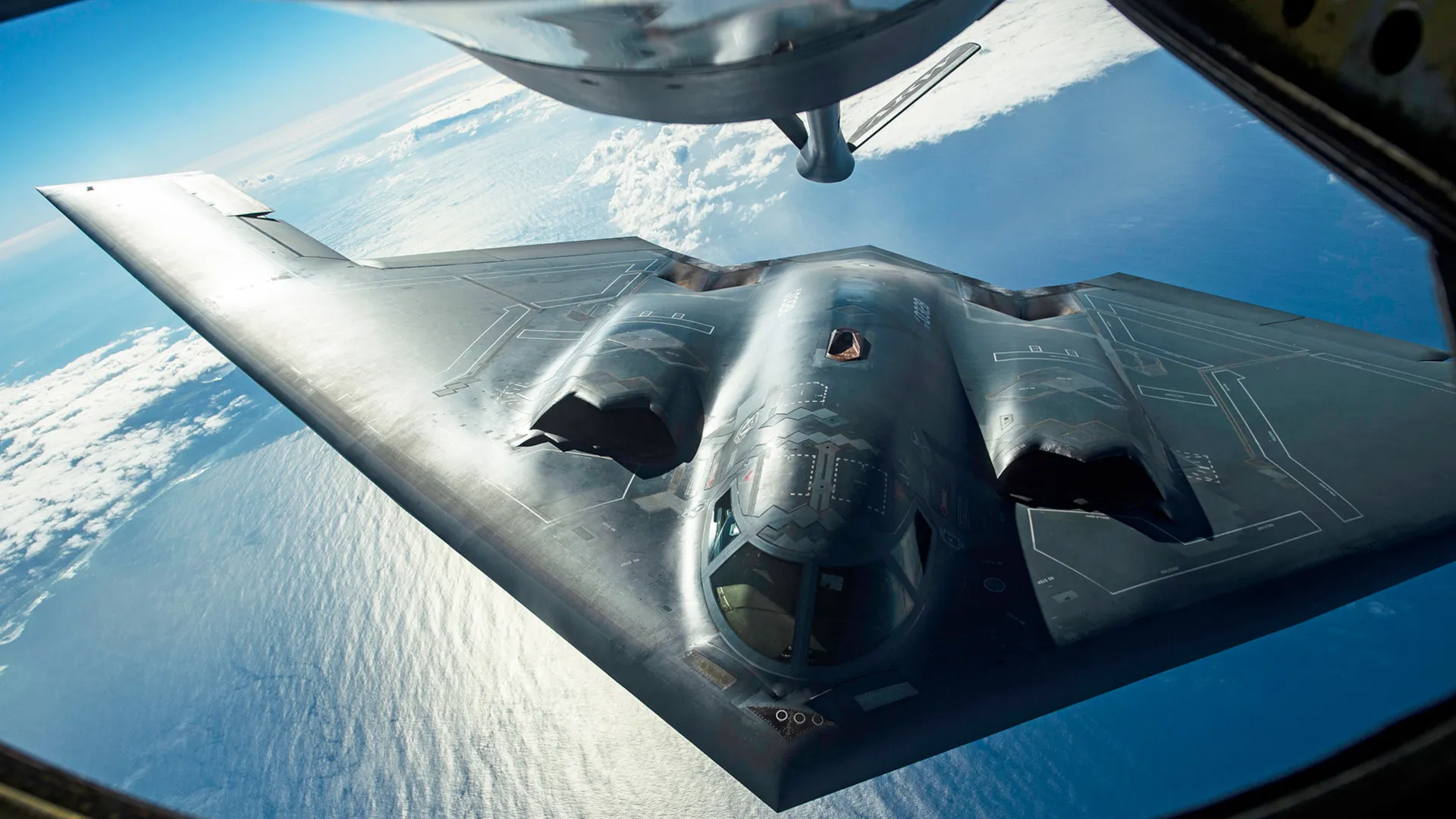Bombardierele B-2 ale Statelor Unite, echipate cu bombe de o tonă, au fost folosite în Iran în prima noapte a Operațiunii Epic Fury. CENTCOM SUA: „Nicio națiune să nu pună la îndoială vreodată determinarea Americii”