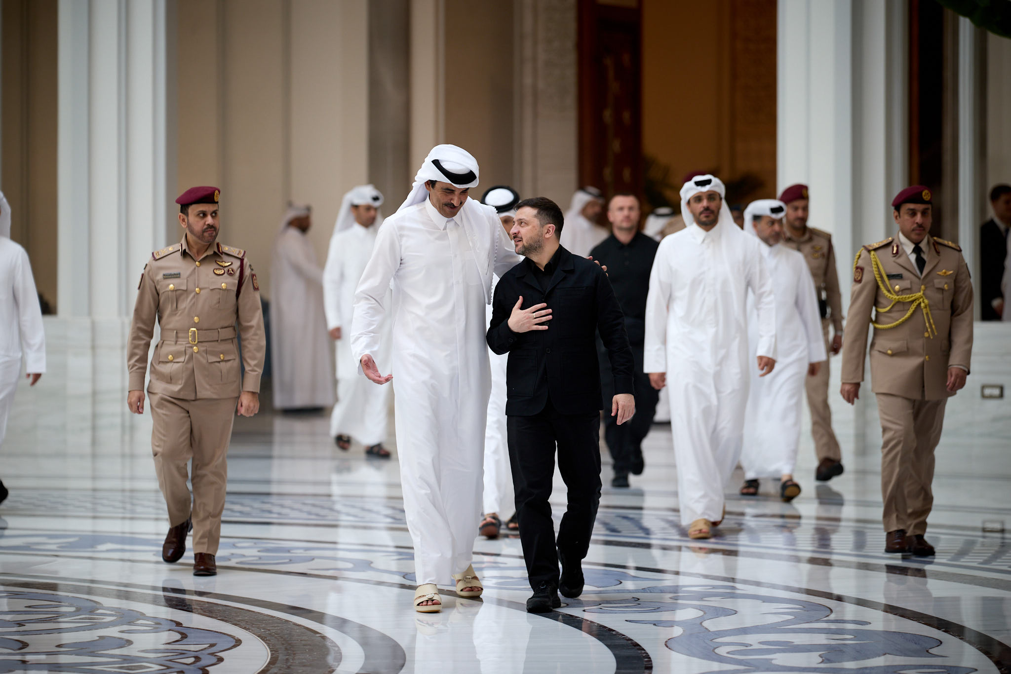 Ucraina a semnat parteneriate în domeniul apărării cu Arabia Saudită, Qatar și Emiratele Arabe Unite. Zelenski: „Vorbim despre un parteneriat pe 10 ani”