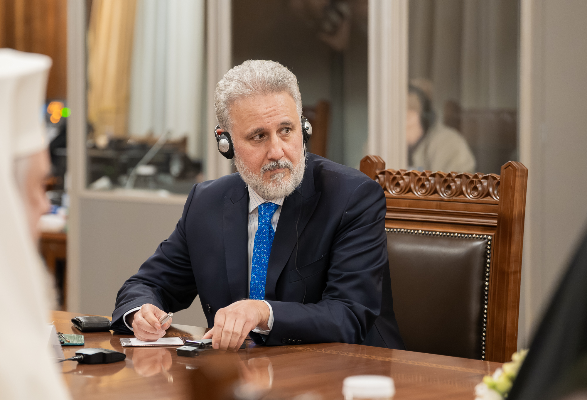 Silviu Predoiu critică „explicațiile” lui Marius Lazurca, consilierul lui Nicușor Dan, privind utilizarea Bazei de la Kogălniceanu de către SUA: „Își alege cu grijă cuvintele, încât să ascundă responsabilitatea”