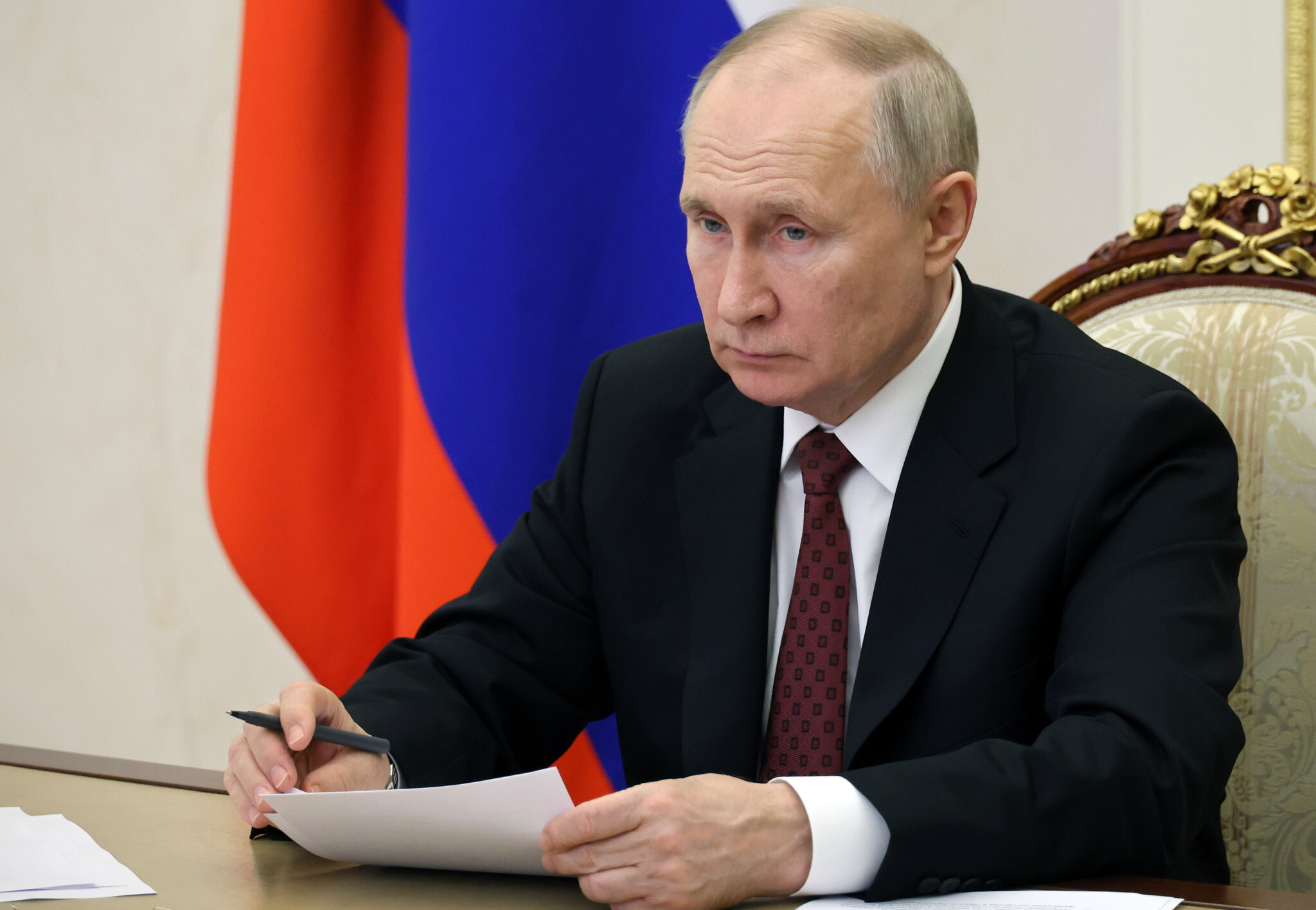 Putin anunță armistițiu pentru parada de 9 mai, dar amenință cu atacuri asupra Kievului dacă acesta este încălcat. Zelenski spune că nu a primit o propunere de încetare a focului